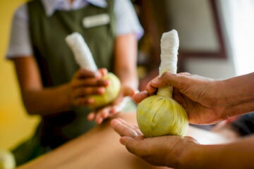 Ayurvedische Massage-Behandlung