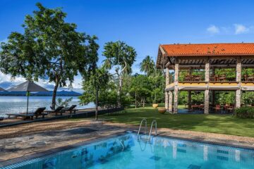 Haus mit Garten und Pool an einem See in Sri Lanka